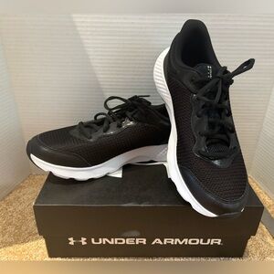 Brand New Black Charged Under Armor sneakers size Y7